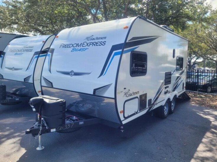 Thumbnail Photo undefined for New 2023 Coachmen Freedom Express